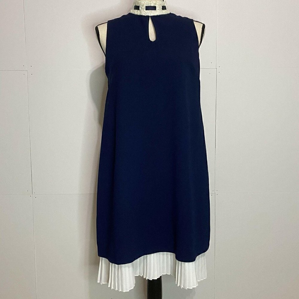 NEW NANETTE LEPORE Navy White Lace Neck Dress Sz 2